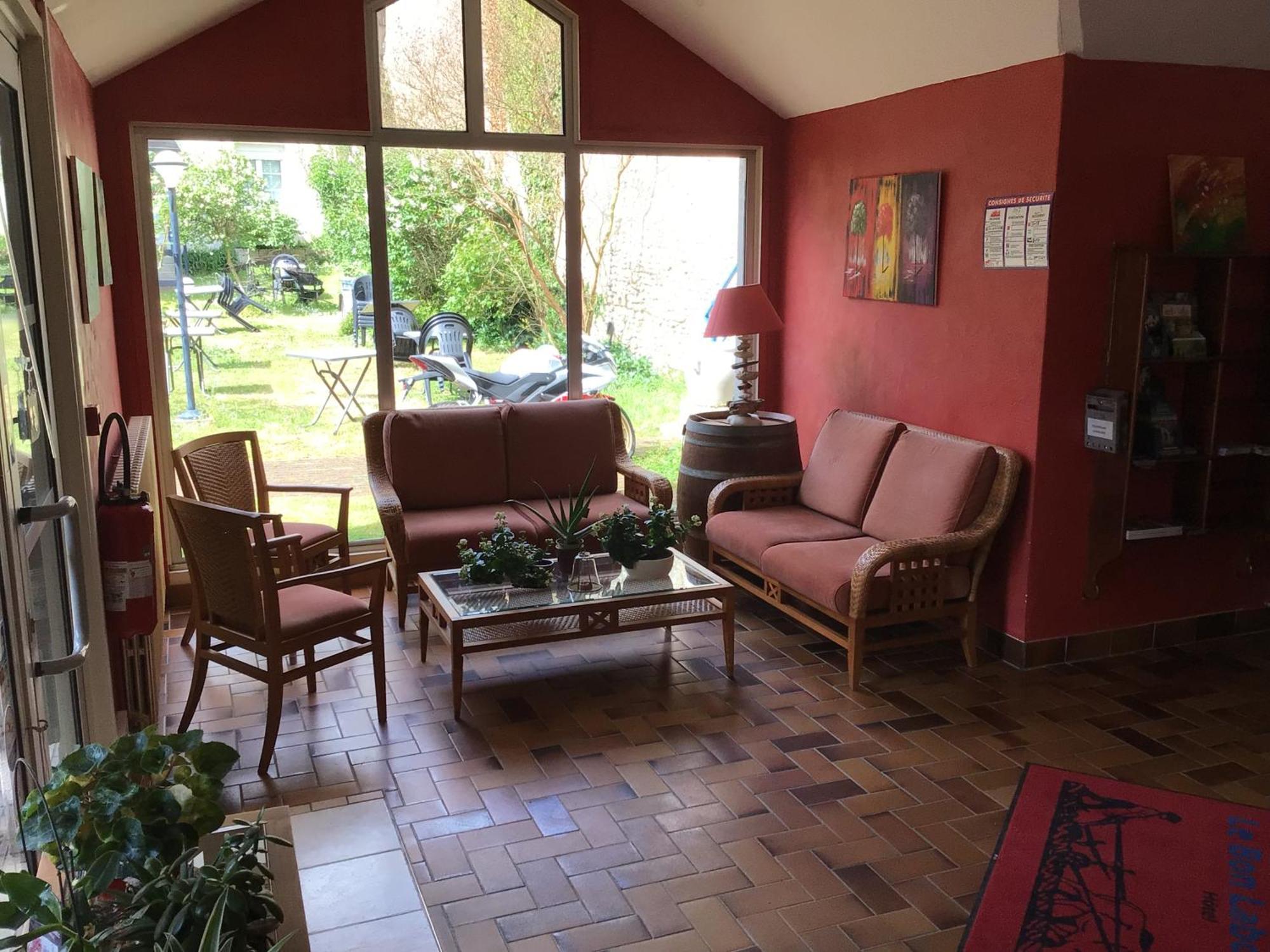Hotel Le Bon Laboureur La Charite-sur-Loire Luaran gambar